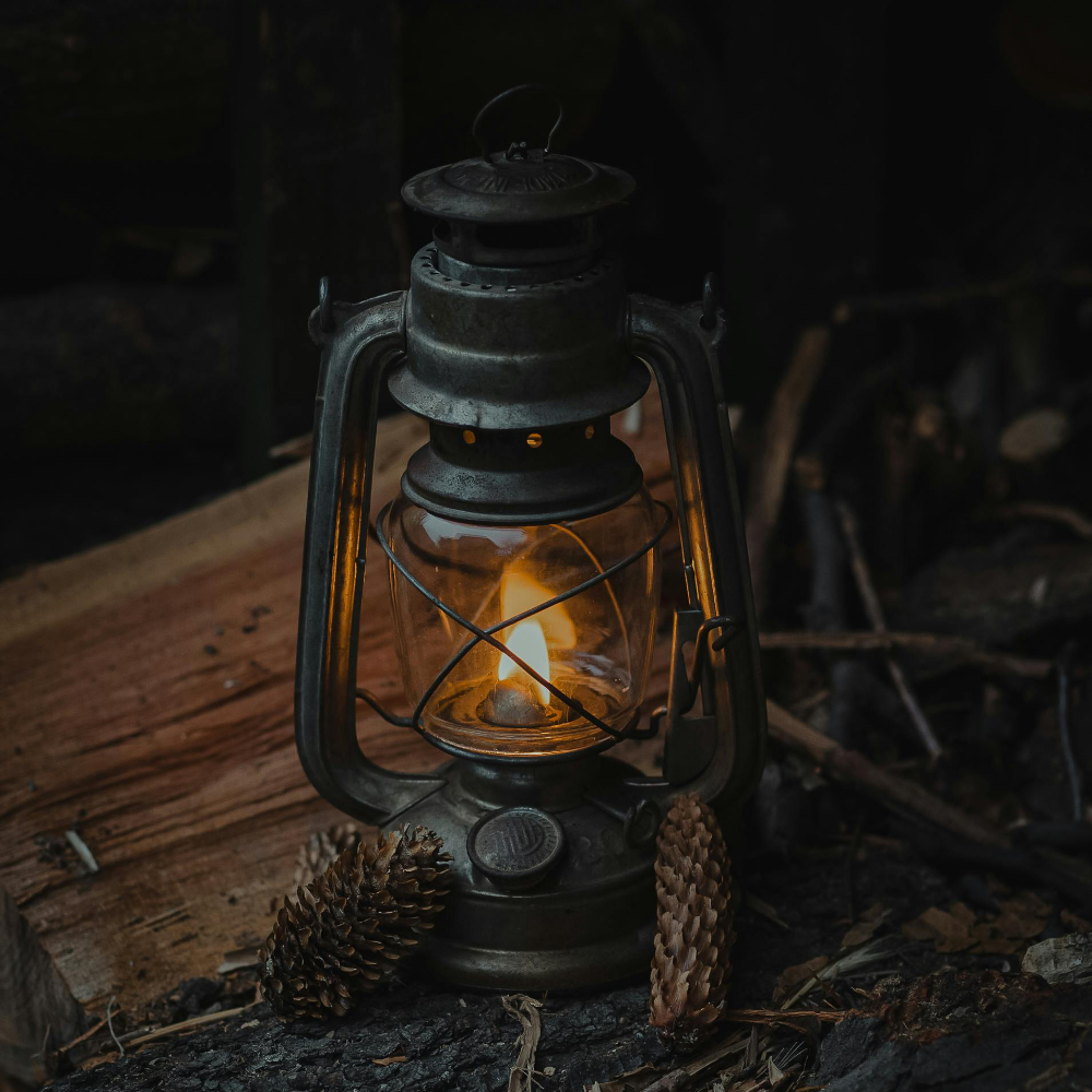 وهج الصحراء القديم .. حكاية الفانوس عند البدو