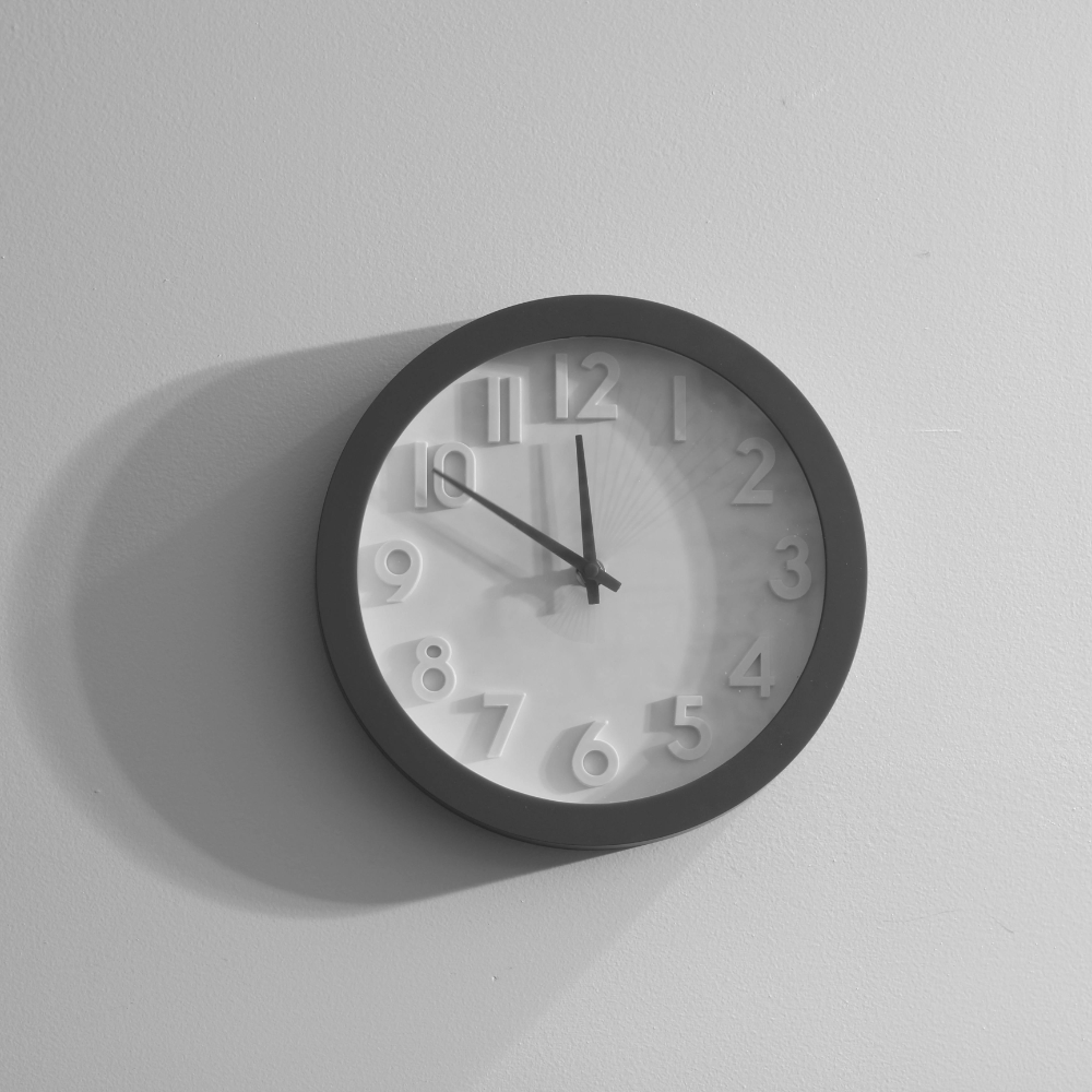 "بنك الوقت" مبادرة لتعزيز التعاون الاجتماعي  