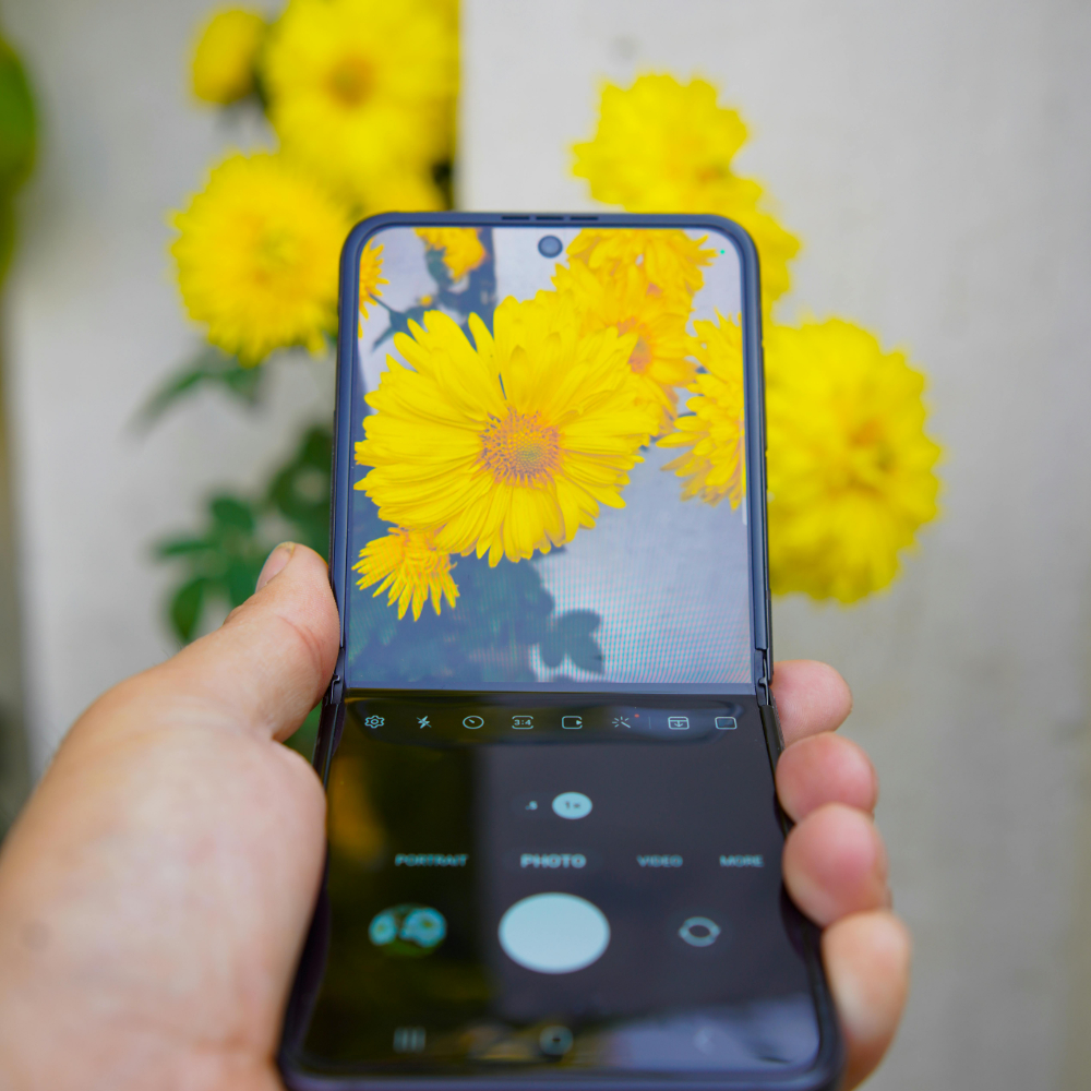 الهواتف القابلة للطي… ابتكار يعيد تعريف التجربة الرقمية