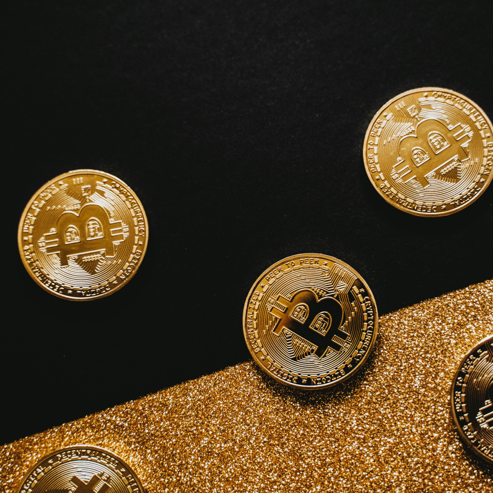 العُملات الرقمية لليافعين: هل هي فُرصة أم مُخاطرة؟