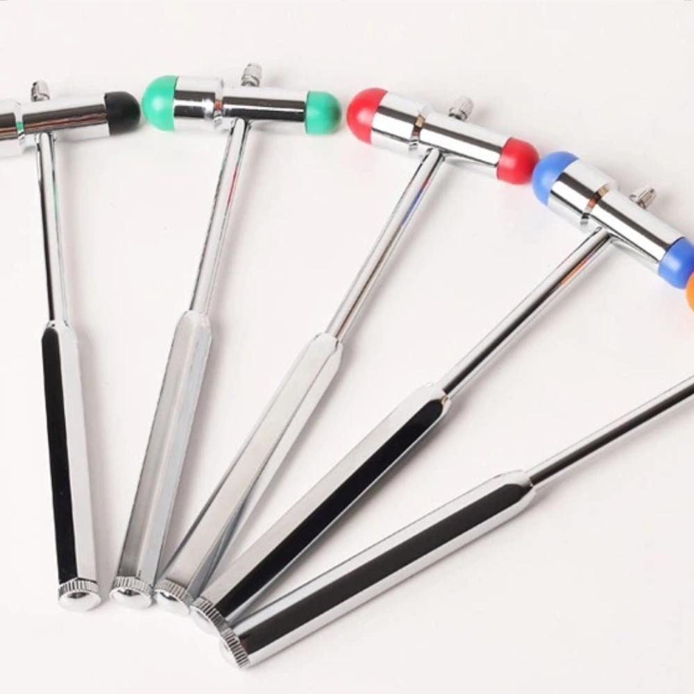 مطرقة الأعصاب: أداة صغيرة تكشف الكثير 